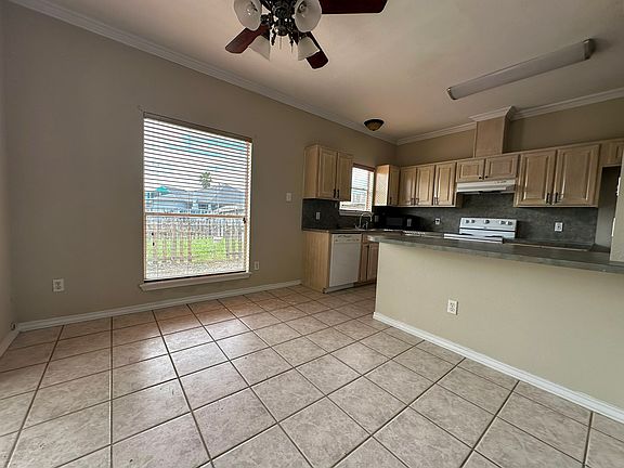 4th image of 15341 Cruiser St APT B