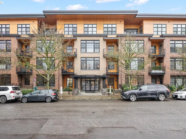 2350 NW Savier St #B336, Portland, OR 97210