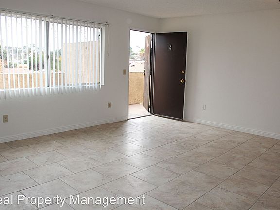 4th image of 372 Pala Vista Dr APT 4