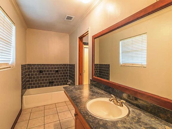 Master Bath1