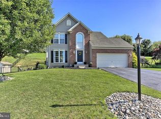 23 Louvain Ct, Hanover, PA 17331