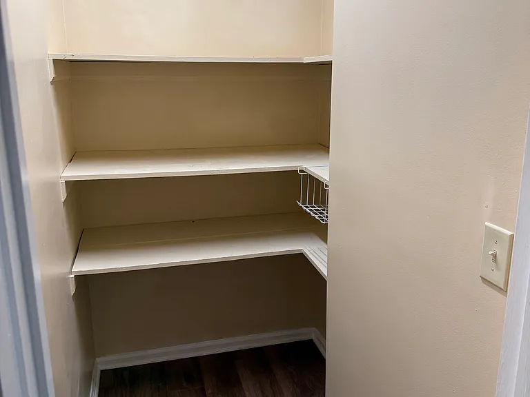218 Hummingbird Ln — Photo 5