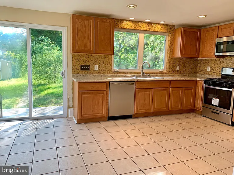 183 Haddon Ave — Photo 6