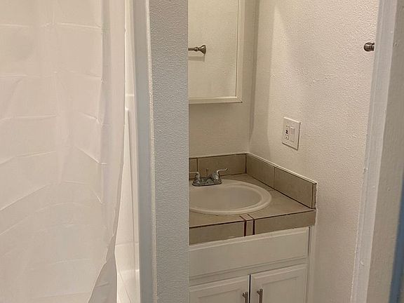 5th image of 430 Pacific Ave #20