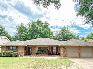 2512 Bluestem Rd, Ponca City, OK 74604