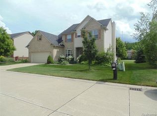 26855 S Monroe Dr, Southfield, MI