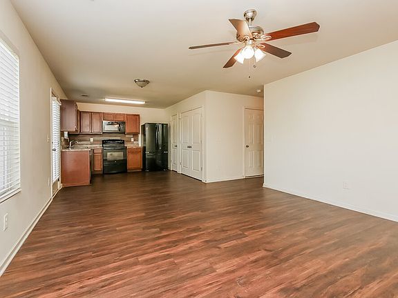 5th image of 3339 Twin Peaks Dr