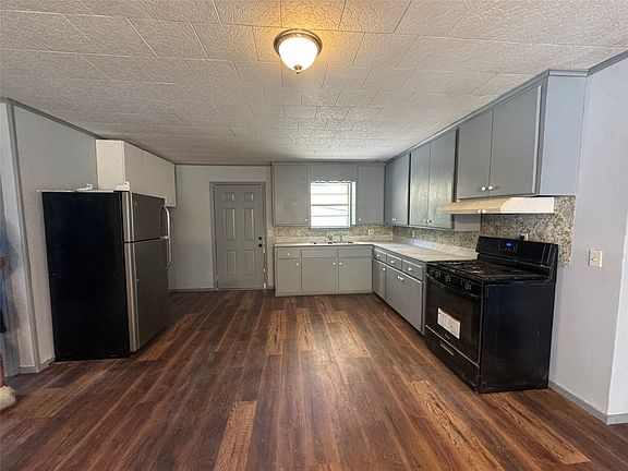 2nd image of 229 Gibbs St