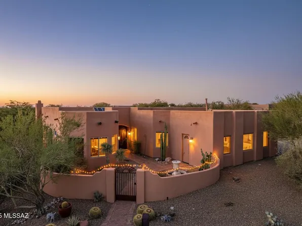 851 E Florida Saddle Ct, Green Valley, AZ 85614