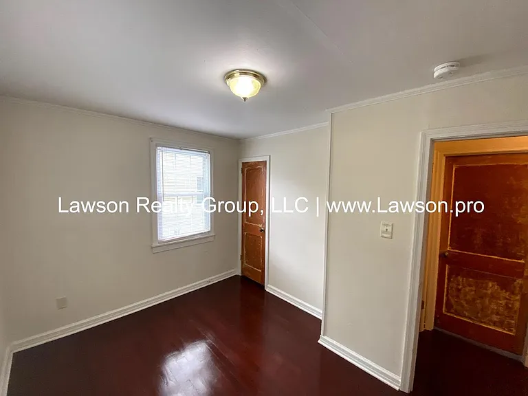 2420 Winthrop Ave SW — Photo 11