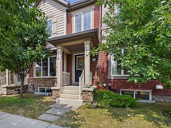 2nd image of 936 Windsong Dr SW