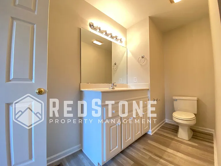 3903 Johns Creek Dr — Photo 21