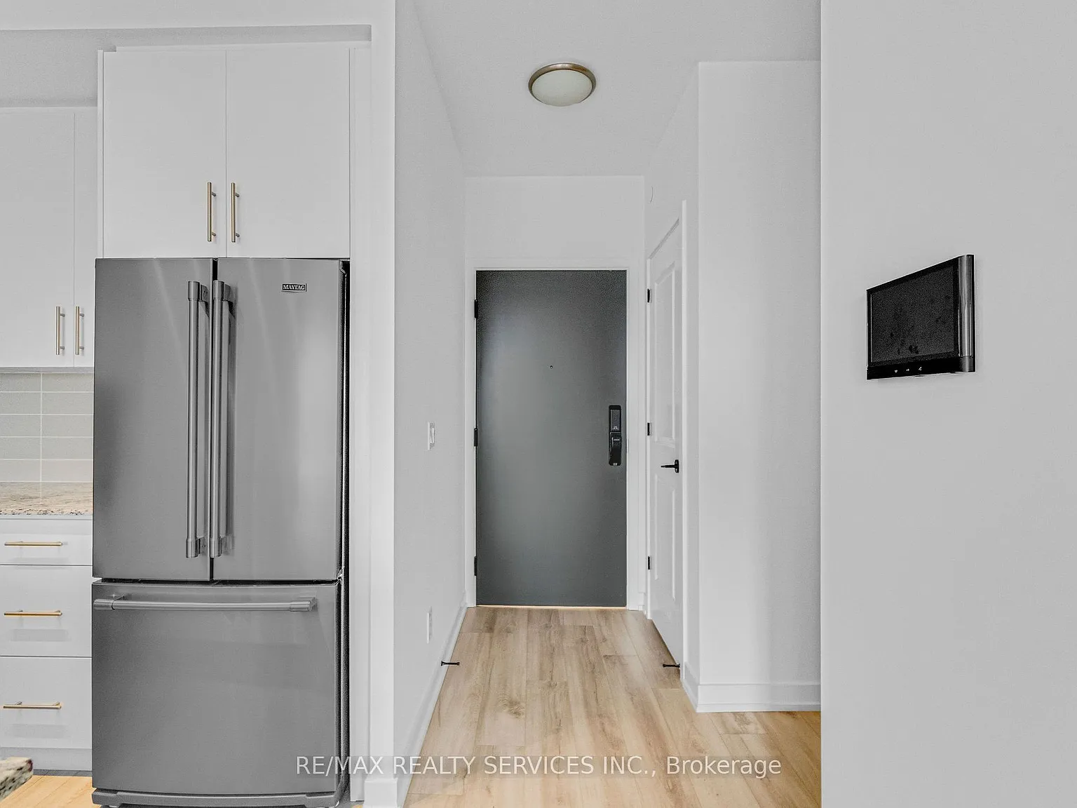2 bed, $2,350 — Photo 3