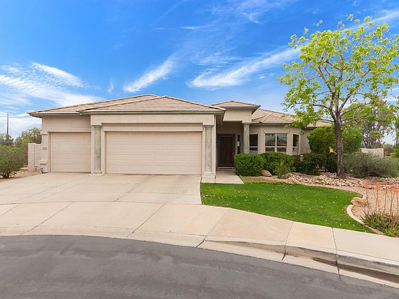 2nd image of 3660 E Torrey Pines Ln