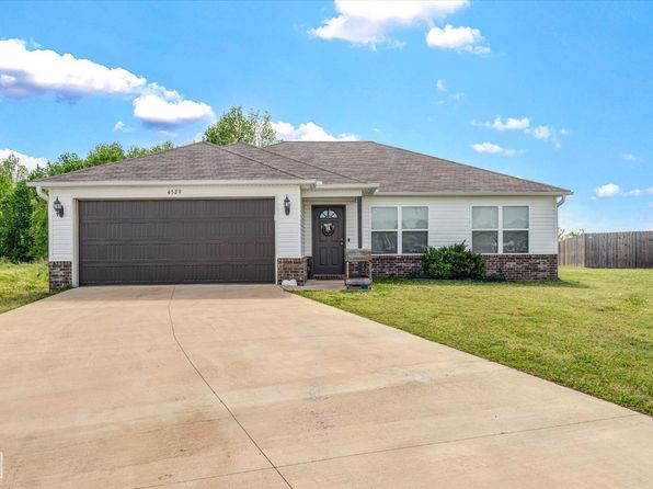 4529 Willow Pointe Dr, Jonesboro, AR 72405