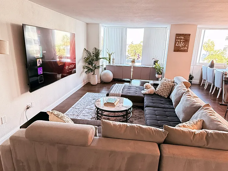 644 Island Way #405 — Photo 4