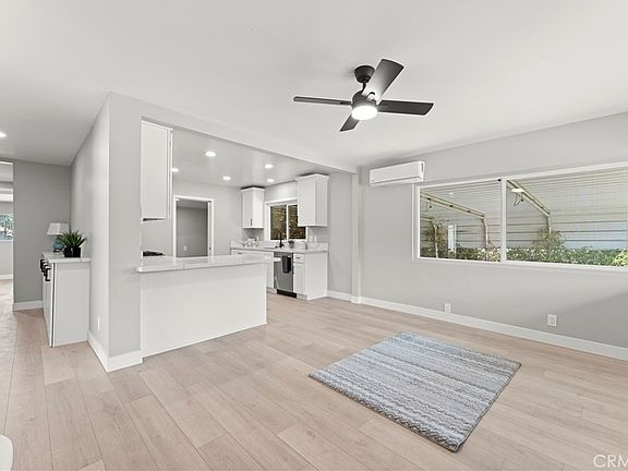 2nd image of 612 N Main Ave