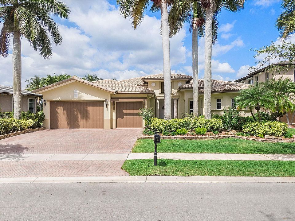 1st image of 7253 NW 123rd Avenue