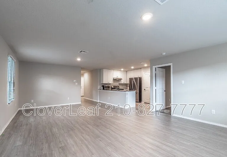 2815 Rosefinch — Photo 9