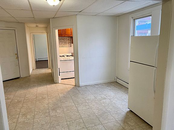 3rd image of 2201 Purchase St #1N