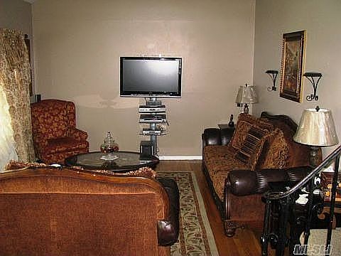2nd image of 288 Niles St