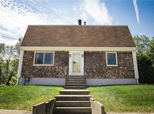 48 Marian Ln, Woonsocket, RI 02895