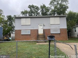5704 L St, Capitol Heights, MD