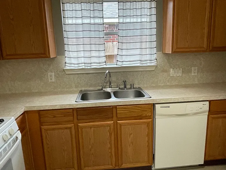 5923 Hatfield Glen Dr — Photo 12