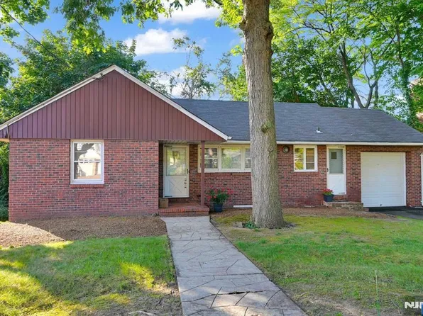 562 Jones Rd, Englewood, NJ 07631