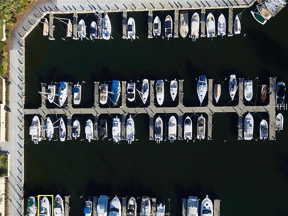 2nd image of B40 Windmill Harbour Marina