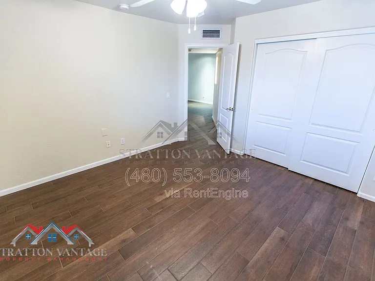 1231 N Layman St — Photo 40