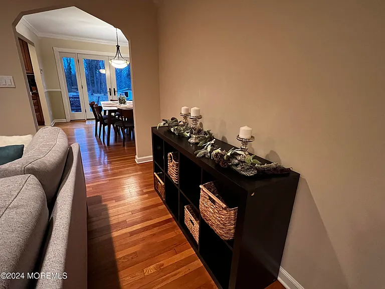499 W Park Ave — Photo 6