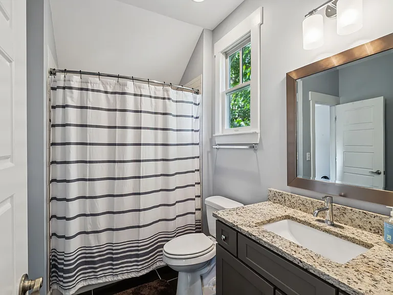 Full bath on floor 2 with shower/tub combo.