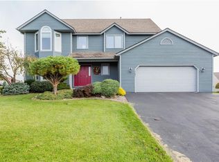 7191 Opal Dr, Liverpool, NY 13088