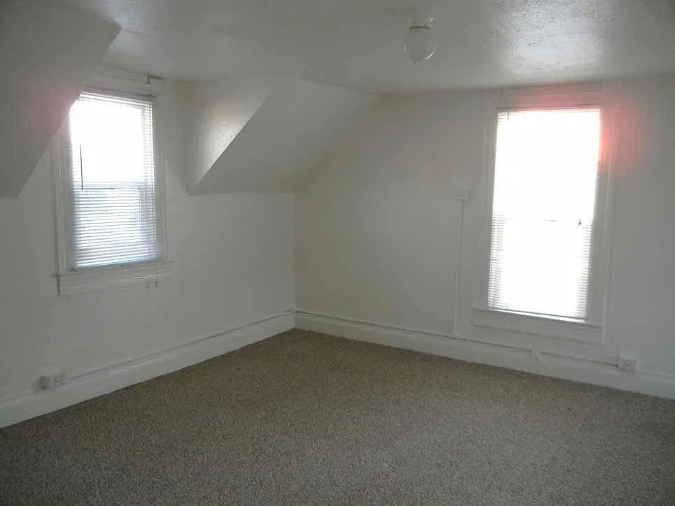 Studio, 440 sqft, $1,000 — Photo 3