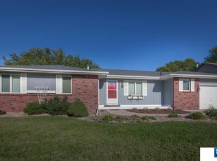 4047 N 117th St, Omaha, NE 68164