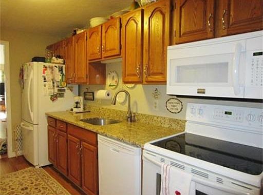 5th image of 55 West St APT 4C