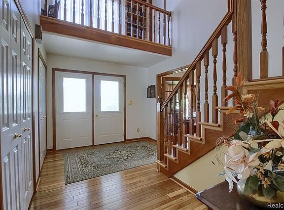 4th image of 20655 Leelanau Trl