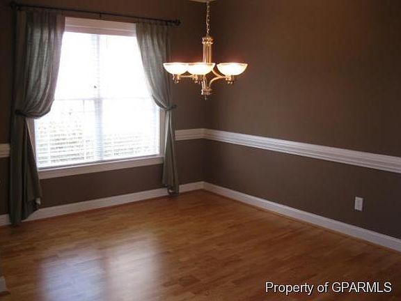 3rd image of 3953 Ashcroft Dr