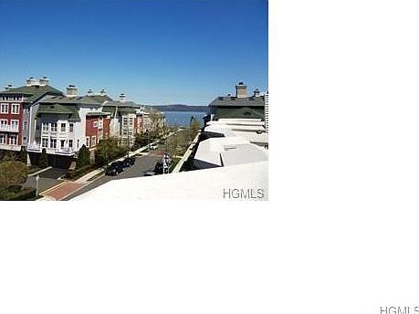 3rd image of 15 Harbor Pointe Dr