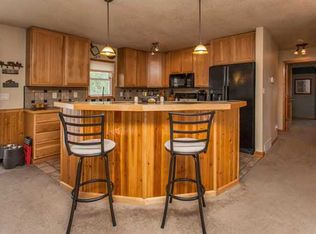 390 NE 52nd Ave, Des Moines, IA 50313