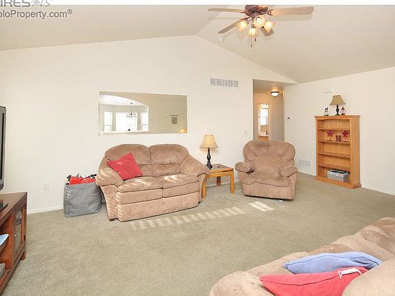 4th image of 88 Grays Ln