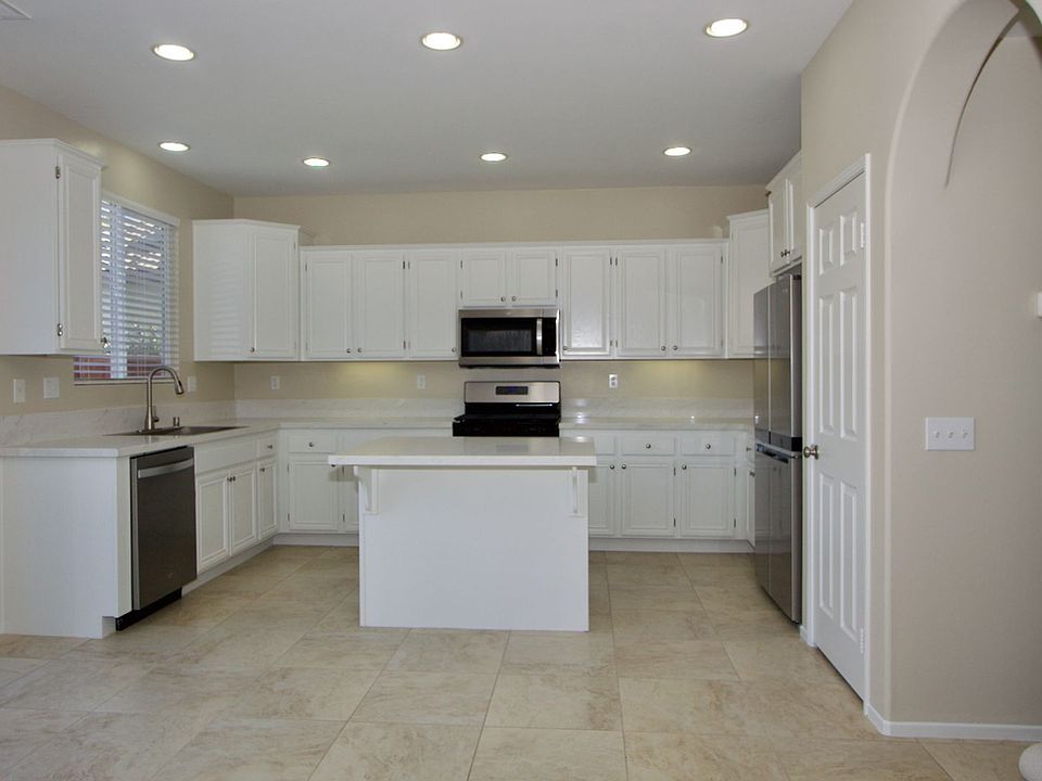 29172 Overboard Dr, Romoland, CA 92585 Zillow