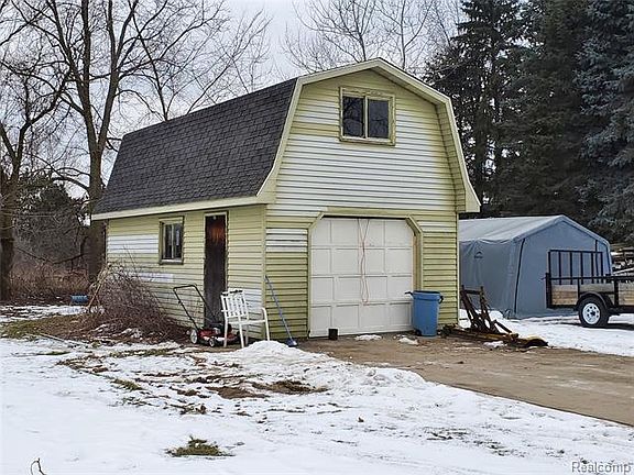 3rd image of 6493 Baldwin Rd