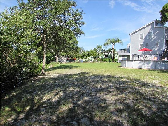2nd image of 123 Gulfwinds Dr E