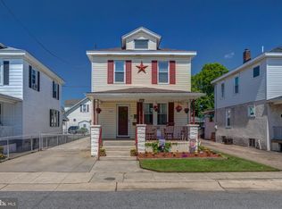 1032 Beeson Ave, Marcus Hook, PA 19061