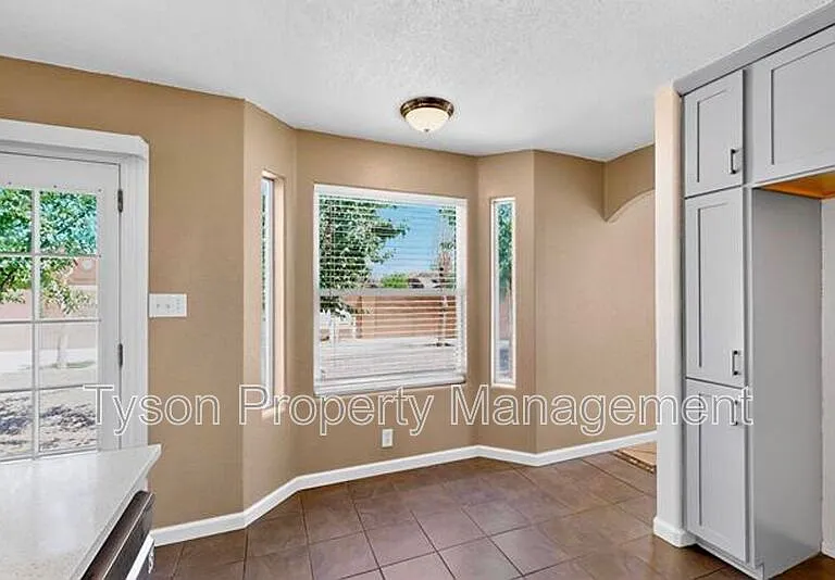5801 Day Dreamer Rd NW — Photo 13
