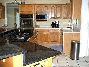 5th image of 6910 Woodlands Ln
