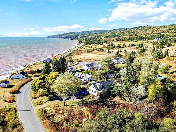 4th image of 1451 Cape Split Rd