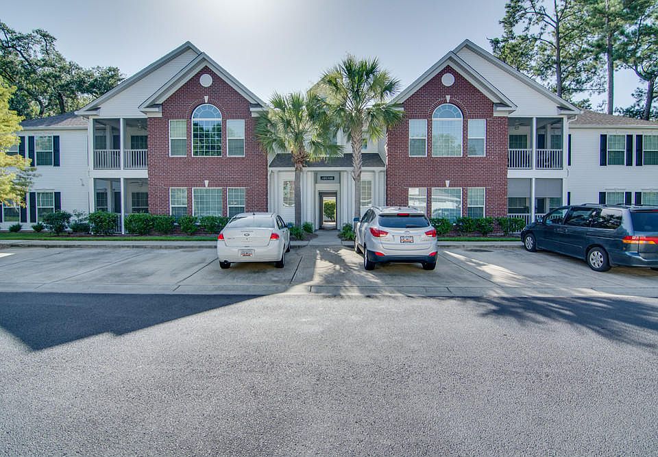 2nd image of 123 Golfview Ln